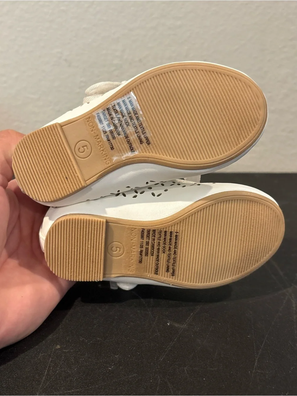 NEW Cat & Jack Addy White Baby Size 7 Memory Foam Lattice Flats